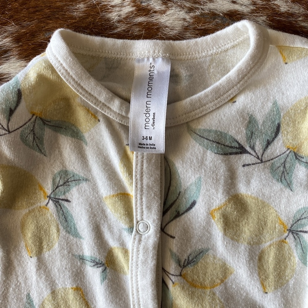 Modern Moments by Gerber baby girls’ lemon onesie - Picture 4 of 5